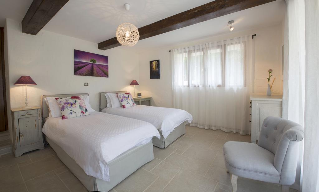 Mas Des Avelines Villa Le Brulat Екстериор снимка