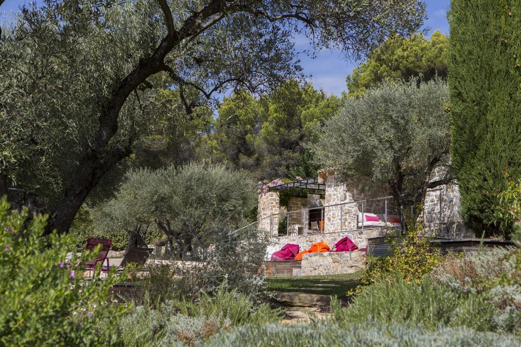 Mas Des Avelines Villa Le Brulat Екстериор снимка