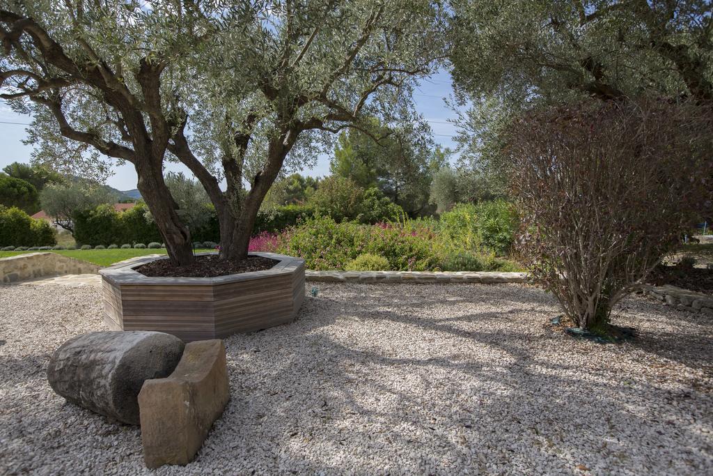 Mas Des Avelines Villa Le Brulat Екстериор снимка