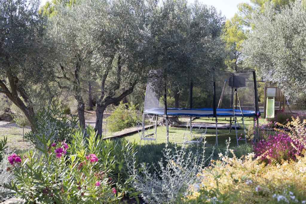 Mas Des Avelines Villa Le Brulat Екстериор снимка
