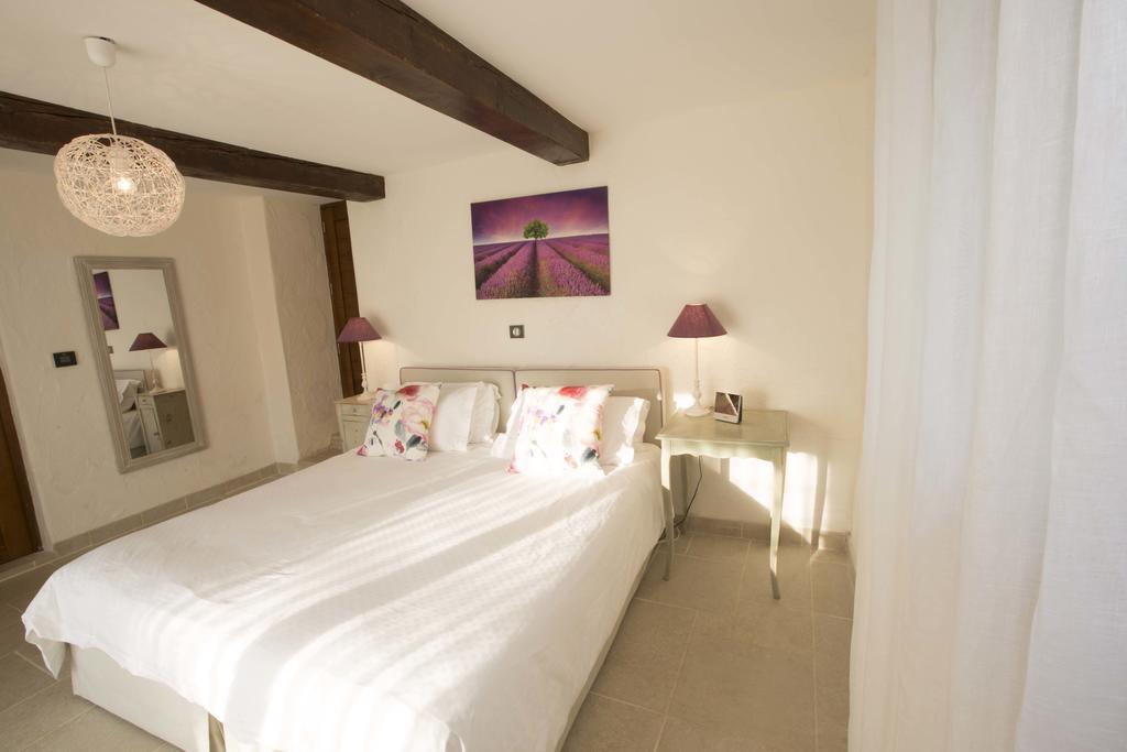 Mas Des Avelines Villa Le Brulat Екстериор снимка