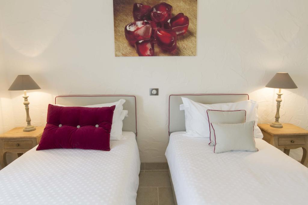 Mas Des Avelines Villa Le Brulat Екстериор снимка