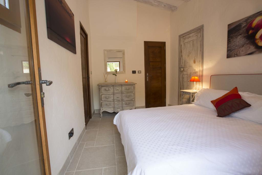 Mas Des Avelines Villa Le Brulat Екстериор снимка