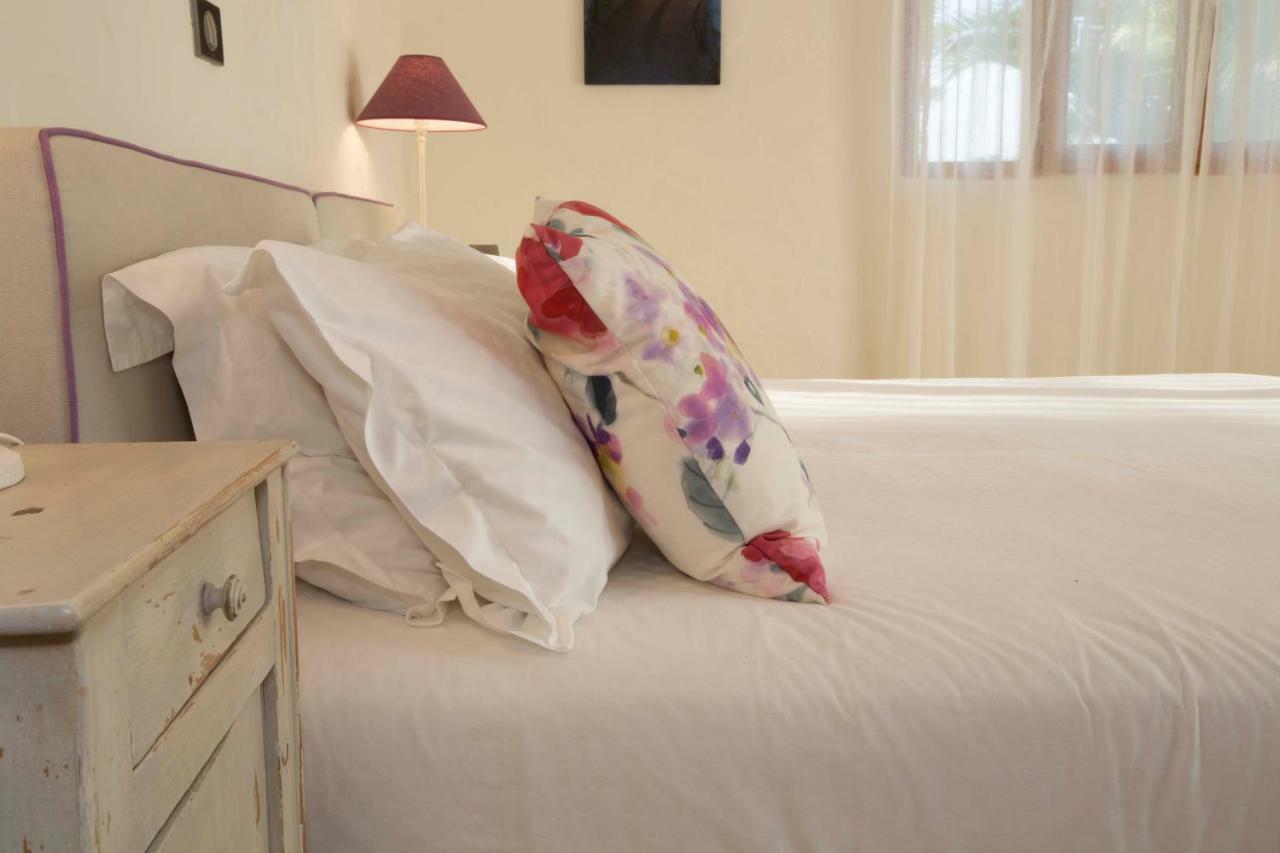 Mas Des Avelines Villa Le Brulat Екстериор снимка