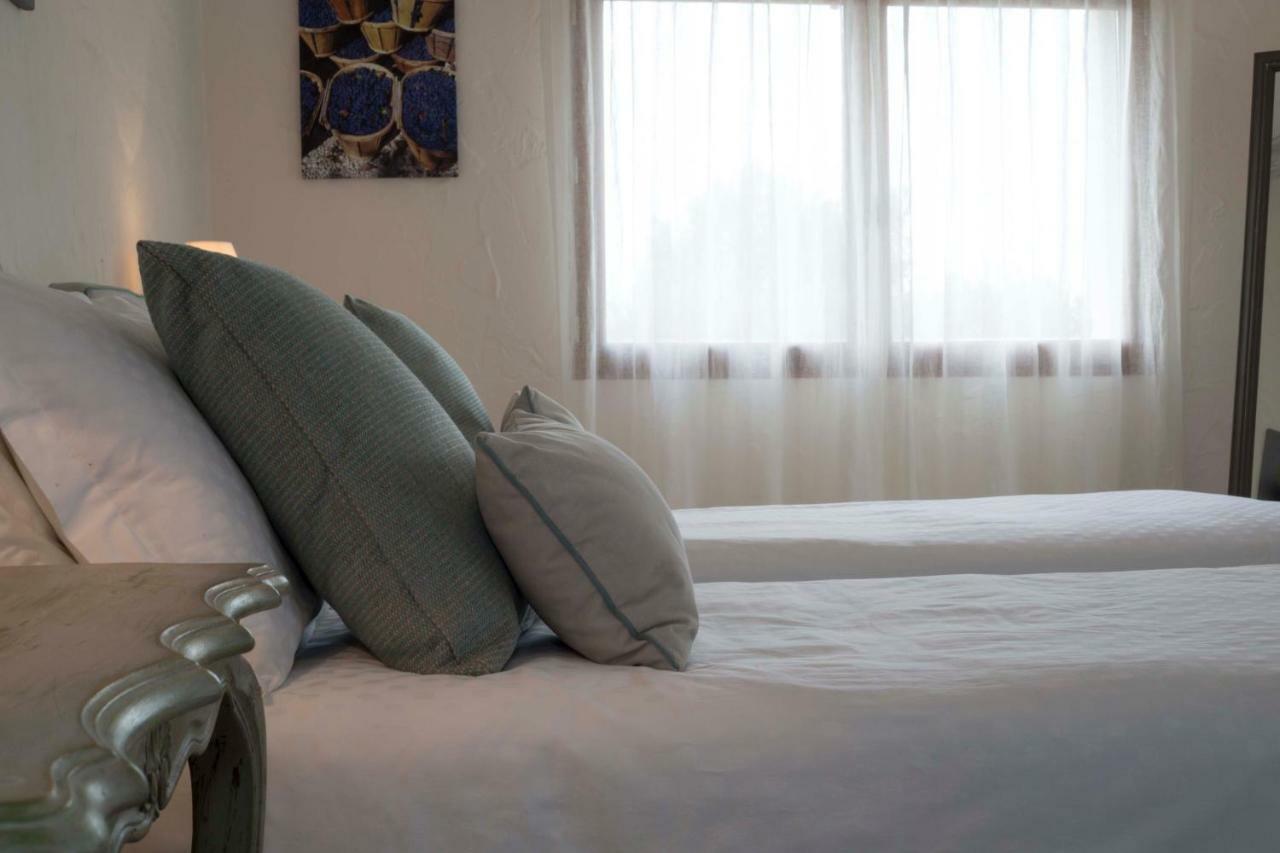 Mas Des Avelines Villa Le Brulat Екстериор снимка